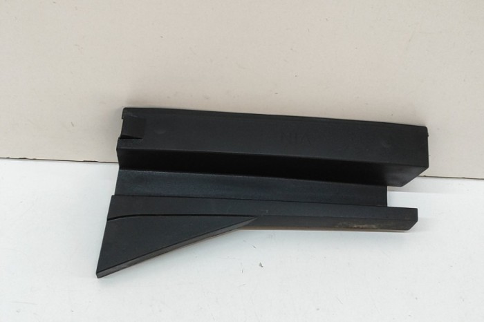 Aripa de plastic dreapta față AUDI Q7 4M 2016 OEM: 4M0805700A | 32061920
