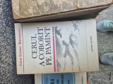 Cerul a cobor&acirc;t pe păm&acirc;nt vintage
