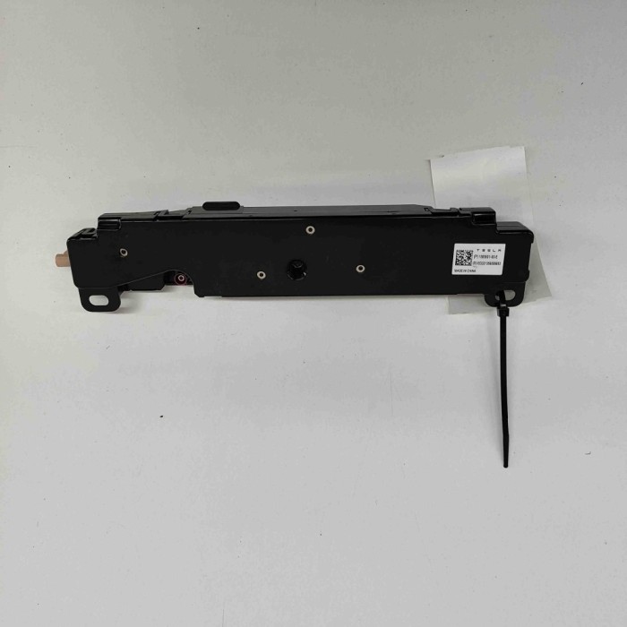 Amplificator de antena TESLA MODEL Y 2022 OEM: 1585601-00-E