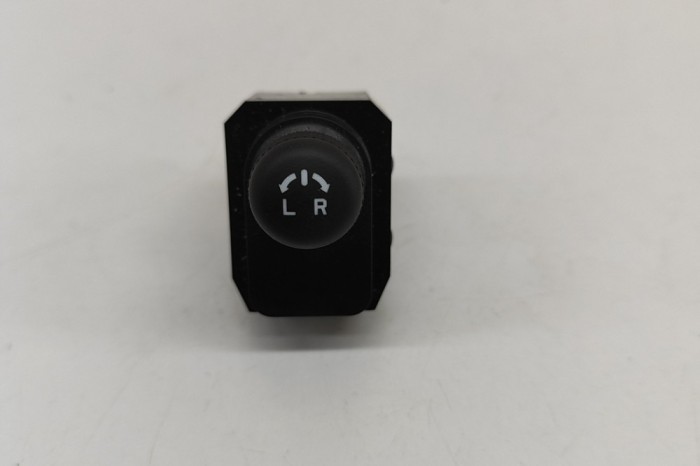 Comutator de reglare oglinda SUZUKI VITARA LY 2023 OEM: 37950-57L00 29773824