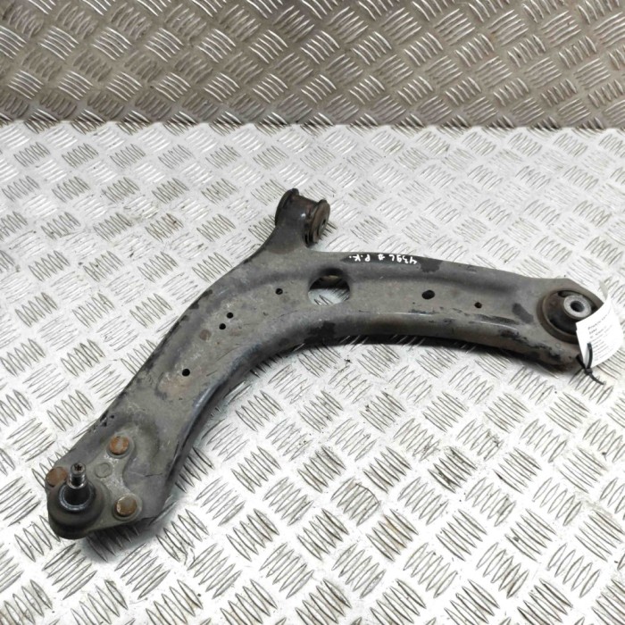Braț inferior st&acirc;nga față VW PASSAT B8 3G2 2019 OEM: 3Q0407151J