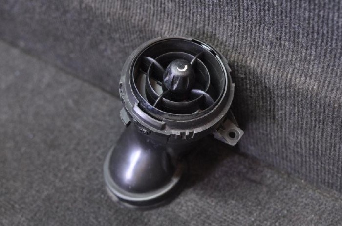Gura de ventilație planșa de bord MINI COOPER R56 2009 OEM: 9254-01201-00RG23989 2037609