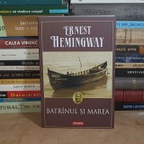 ERNEST HEMINGWAY - BATRANUL SI MAREA , POLIROM , 2014 *