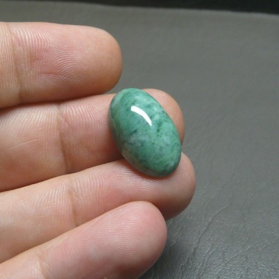 ~ Jad ( Jadeit ) natural - SUPERB - oval 13,21 ct. Certificat de Autenticitate foto