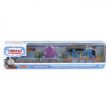 THOMAS LOCOMOTIVA MOTORIZATA THOMAS CRYSTAL CAVES CU 2 VAGOANE