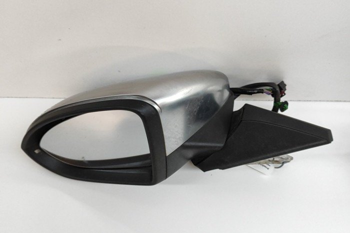 Oglinda laterală st&acirc;nga VW GOLF VII 5G1, BQ1, BE1, BE2 2015 OEM: 5G2857507DF 28838462