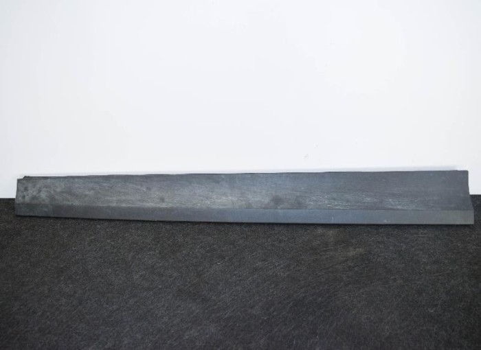 Bandou inferior ușă dreapta față BMW X3 F25 2015 OEM: 7205780 1992179