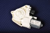 Motor macara geam ușă dreapta spate AUDI Q5 8R 2008 OEM: 8R0959811 2549952