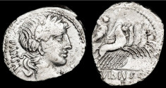 Moneda antica -Denarius de argint -Republica Romana 90 B.C. foto