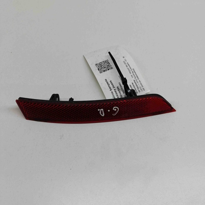 Reflector bara de protecție dreapta spate VW PASSAT B8 3G2 2018 OEM: 3G0945104A 22269491