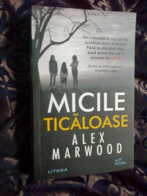 w3 Micile ticaloase - Alex Marwood foto