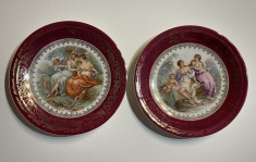 Doua farfurii din portelan fin frantuzesc marca LIMOGES, scene romantice
