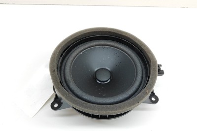 Difuzor ușă dreapta spate VOLVO XC90 II 2022 OEM: 31489120 28277623 foto
