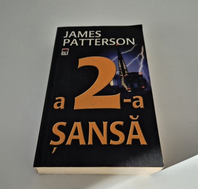 James Patterson A 2 a sansa foto