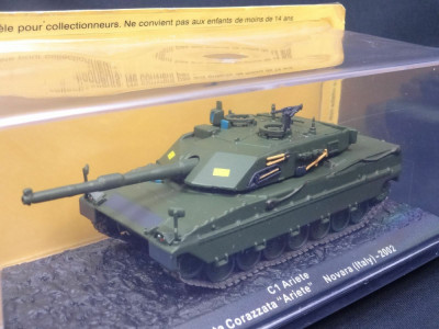 Macheta tanc C1 Ariete Novara Italy - 2002 scara 1:72 foto