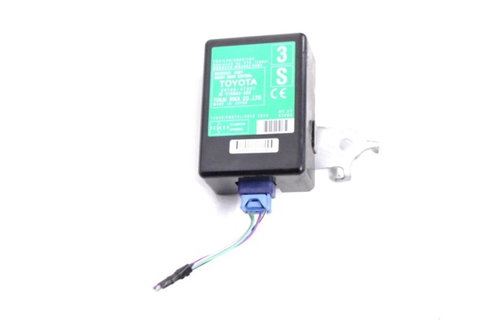 Modul de control ușă dreapta față TOYOTA PRIUS _W3_ 2011 OEM: 61B663-000,89740-47031 14132504