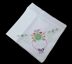 BATISTA VINTAGE DIN L&Acirc;NĂ FINĂ CU MODEL CUSUT MANUAL