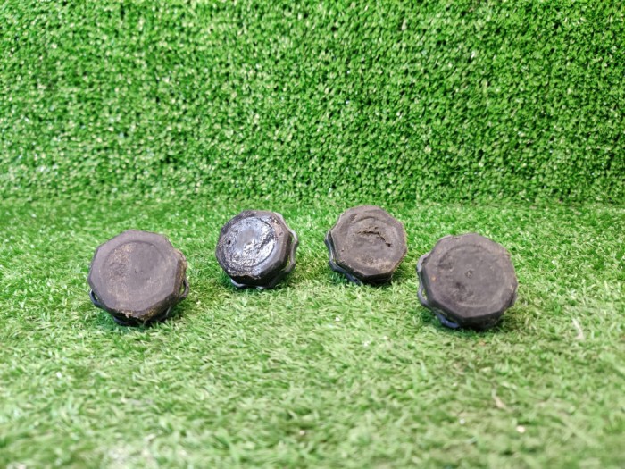 set 4 picioare sustinere masina de spalat beko WUE81436cst / C89