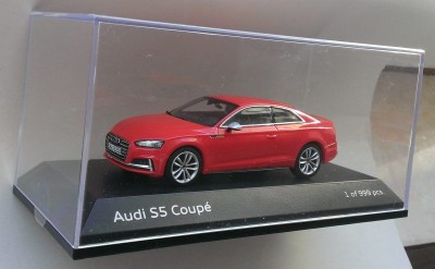 Macheta Audi S5 B9 2017 - Paragon 1/43 foto