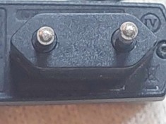 Incarcator/alimentator/adaptor telefon mobil NOKIA-functional,