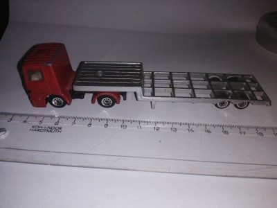 bnk jc Siku - camion foto