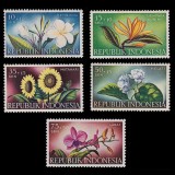Indonesia 1957 - Flori, serie neuzata