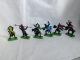 bnk jc Lot 6 cavaleri medievali - copii dupa Britains - negrii