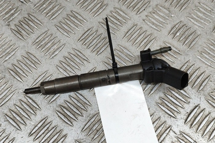 Injector de combustibil MERCEDES-BENZ M W164 2011 OEM: A6420701187,0445116026 2495139