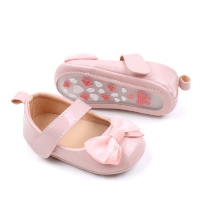 Pantofiori roz luciosi pentru bebelusi cu funda (Marime Disponibila: 3-6 luni foto