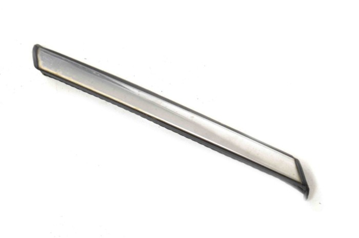 Chedar geam ușă dreapta față MINI COOPER R56 2010