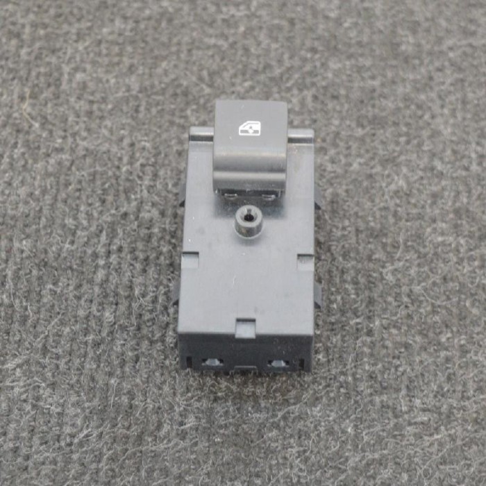 Buton geam ușă dreapta spate OPEL ASTRA K 2018 OEM: 13408452 3810988