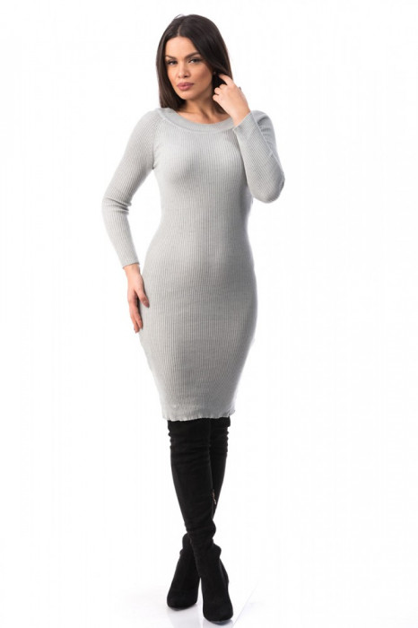 J939-18 Rochie simpla si mulata pe corp cu maneci lungi