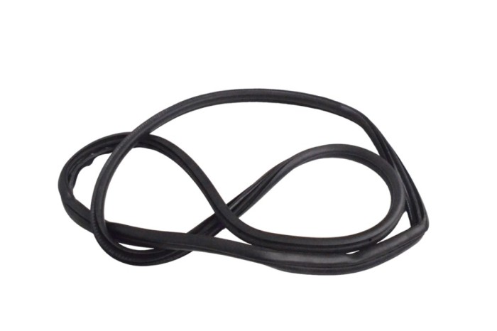 Garnitura ușă dreapta spate BMW 3 F30, F80 2012 OEM: 7318511 17248457