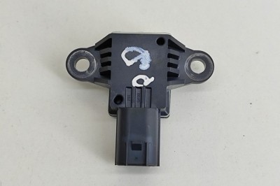 Senzor de impact dreapta față VOLVO XC90 II 2019 OEM: 31406731 23835338 foto