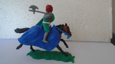 bnk jc Figurina de plastic - Timpo - cavaler medieval calare foto