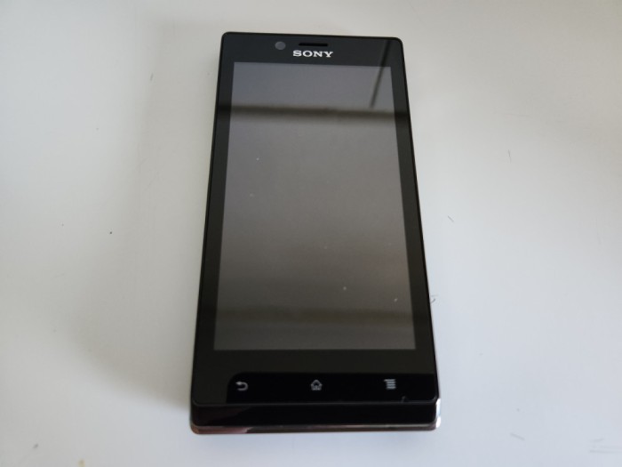 Telefon Sony Xperia J ST26i folosit impecabil negru