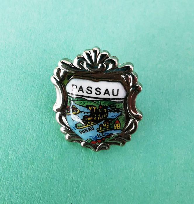 Insigna pin oras Passau Bayern Germania metalica