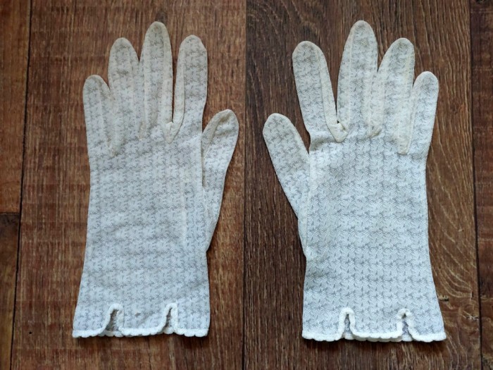 * Manusi de dantela, romanesti anii 70, vintage, vechi, marime S/M