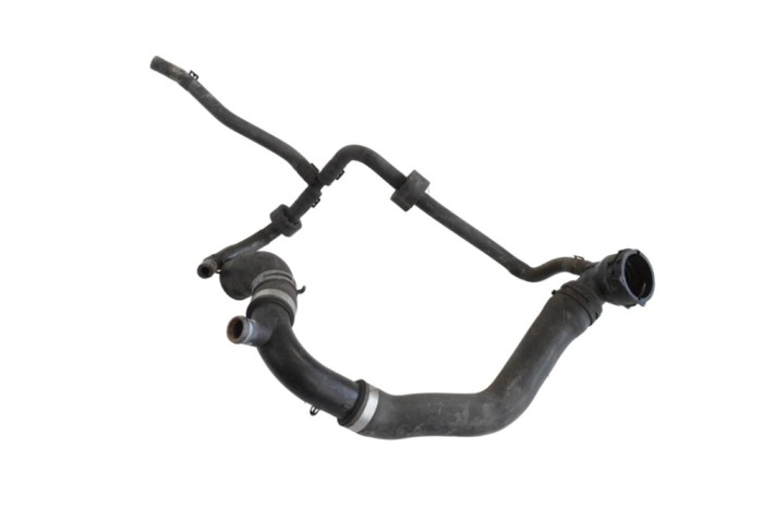 Furtun de lichid de răcire VW PASSAT Variant B7 365 2012 OEM: 3AA122101F 20945651