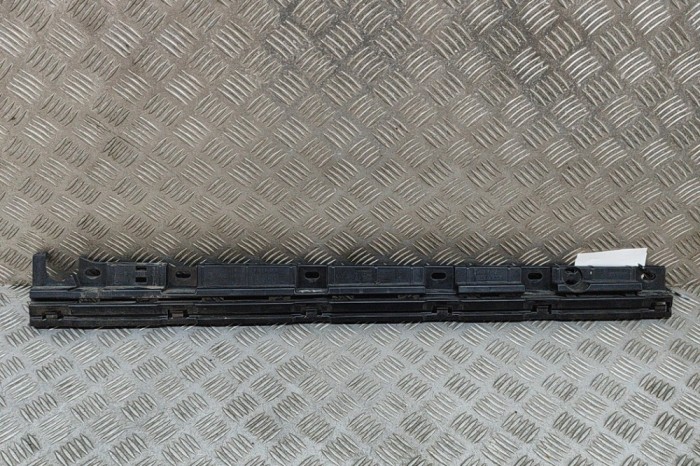 Suport prag lateral st&acirc;nga față BMW 6 Gran Coupe F06 2014 OEM: 7276347 25971781