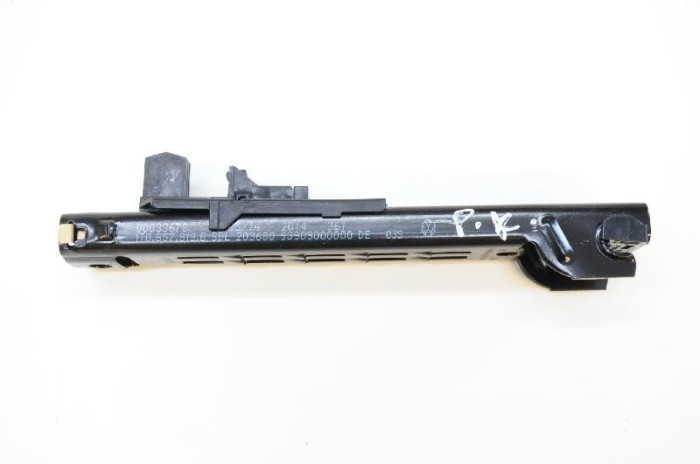 Reglaj &icirc;nălțime centura st&acirc;nga față VW PASSAT B7 362 2014 OEM: 1T0857819B | 2816610