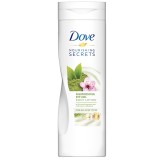 Lotiune de corp Matcha &amp; Sakura Blossom, 250ml, Dove