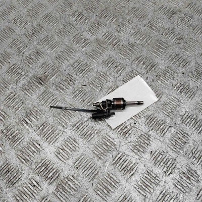 Injector de combustibil SKODA KAROQ NU7 2023 OEM: 026150006Z,05E906036A 31297600 foto