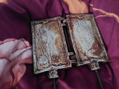 FOMA DE PRAJITURI VECHE COMUNISTA ,forma de projituri FAGURI,MATRITA PRAJITURI foto