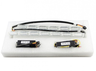 Lumini de zi flexibile cu semnalizare progresiva, dinamica (tip Audi) cu 16 module efect Matrix flow - L8 foto