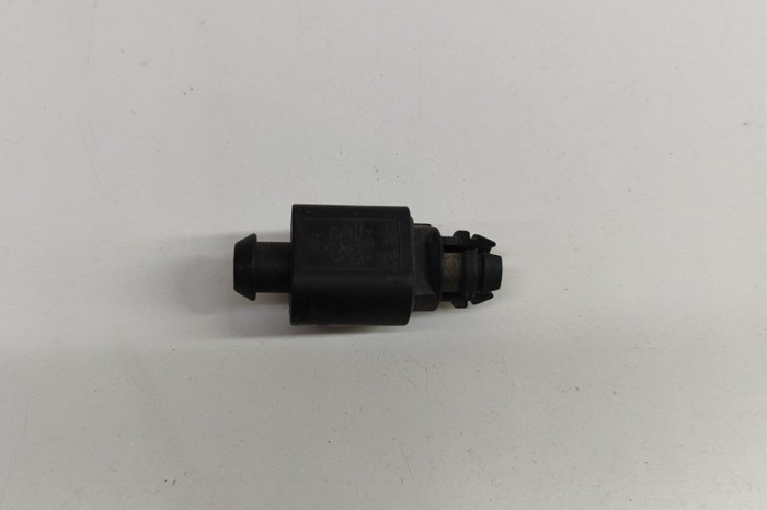 Senzor de temperatură exterioară VW SHARAN 7N1, 7N2 2011 OEM: 8Z0820535 | 30643029