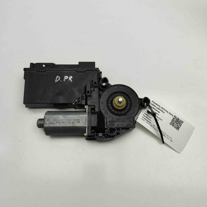 Motor macara geam ușă dreapta față VW TOUAREG 7LA, 7L6, 7L7 2003 OEM: 3D1959792B,7L0959702B,0130821765 29438977