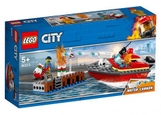 LEGO City - Incendiul de la docuri 60213 foto