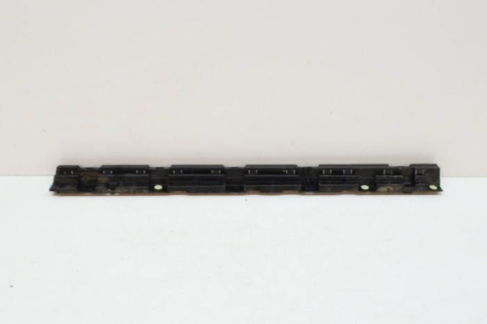 Suport prag lateral dreapta față BMW 5 F10 2012 OEM: 7184778 12188438