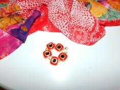 Esarfa noua, originala,matase naturala , bratara vintage placat , email rosu , cadou